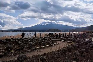 今日迎战马刺！勇士球员小佩顿因生病而缺席